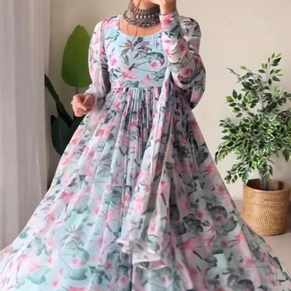 BEAUTIFUL GEORGETTE FLORAL PRINTED FULL FLAIRED GOWN SET WITH PANT AND DUPATTA - Picture 7 of 10